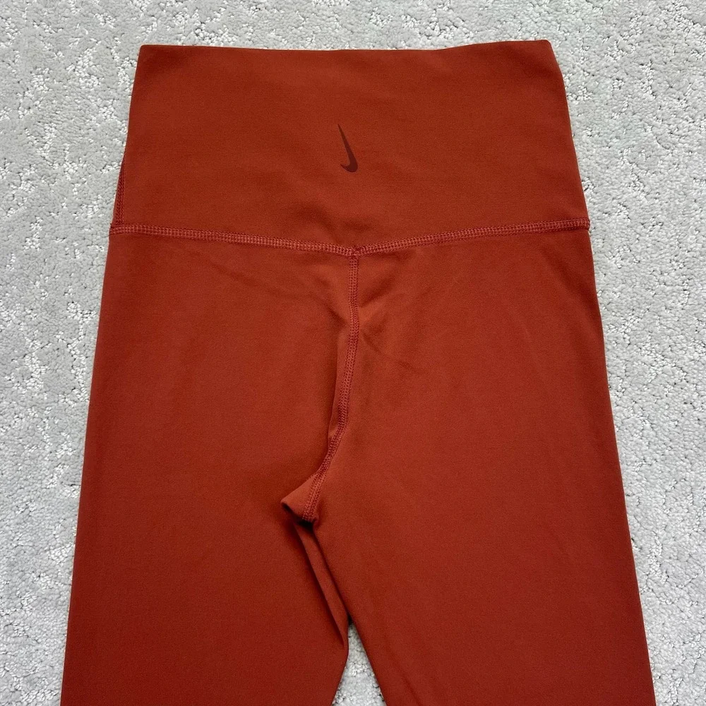 Nike Yoga Leggings Womens‎ Small Orange Rust High Waisted Dri-FIT 7/8 Fitness